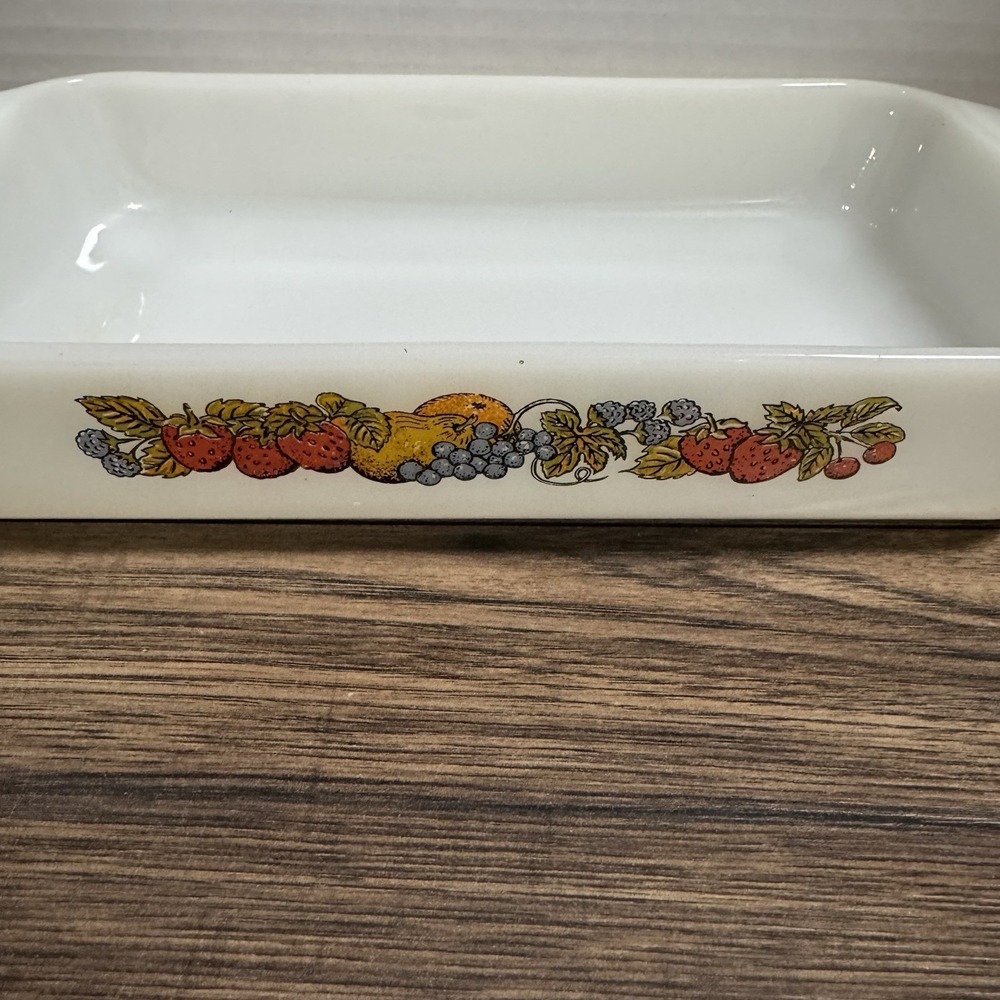 Fire King Anchor Hocking Nature's Bounty 1.5 Qt Rectangle Casserole Baking Dish - Picture 2 of 8